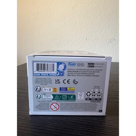 Maui w/ Fish Hook Funko Pop #1547 Moana 2 Disney Movie Dwayne Rock Johnson Vinyl - Picture 6 of 6